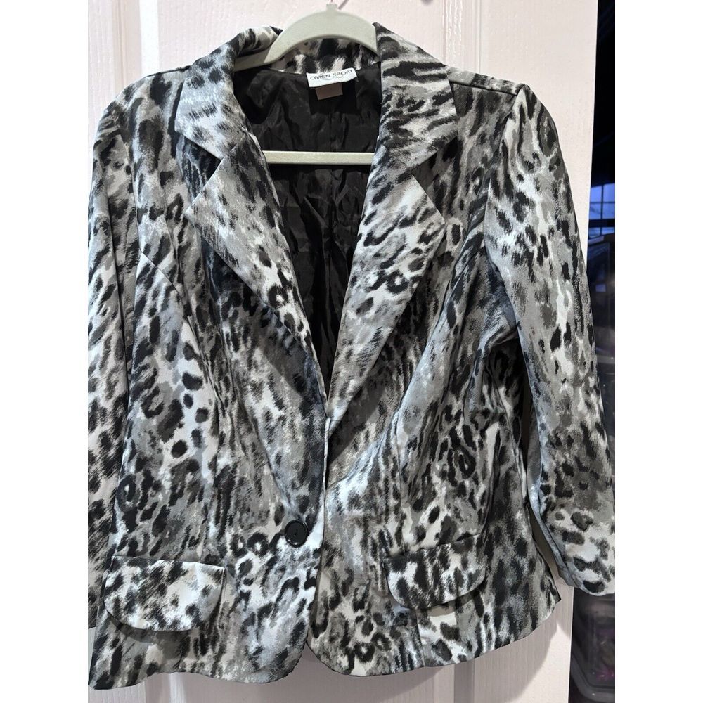 CAREN Sport Polyester Spandex, One Button Blazer 2728 Pit To Pit In Pics